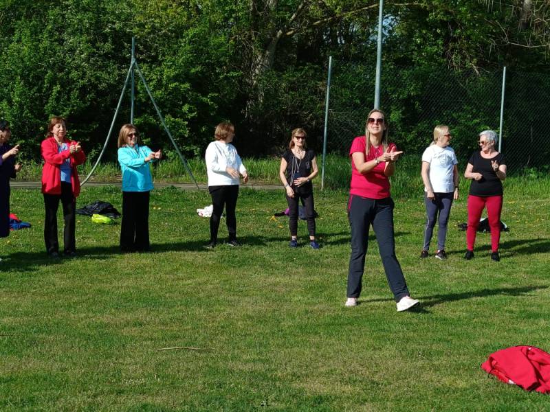 Caminatas saludables-7.png