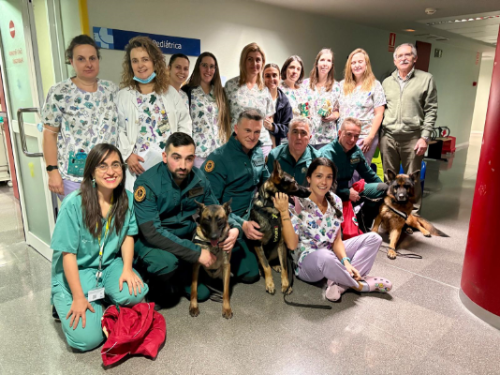 Imagen con el personal de la UCI Pediátrica