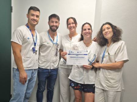 Miembros del equipo de Urgencias premiado