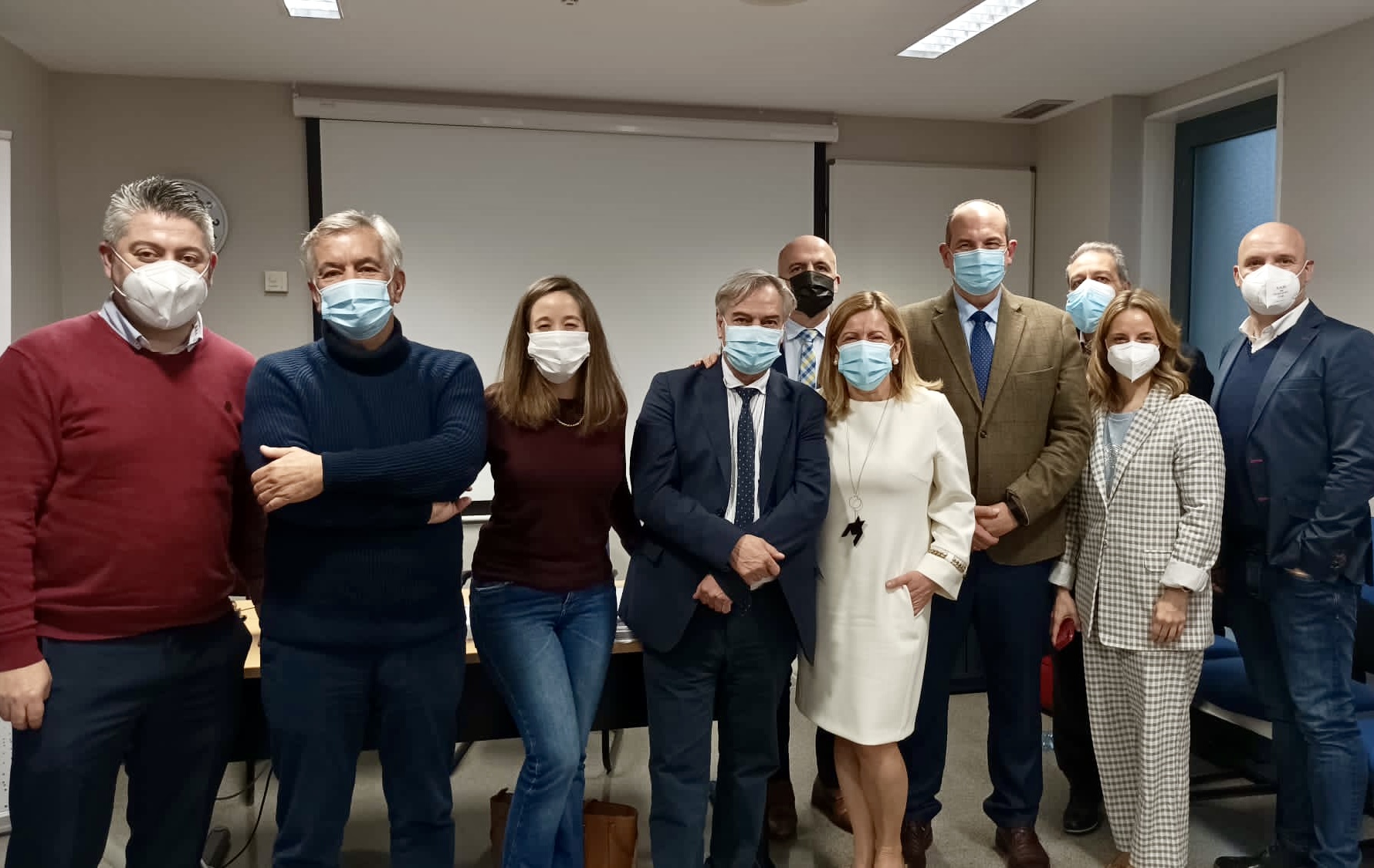 Las autoridades, con los jefes de Anestesiología