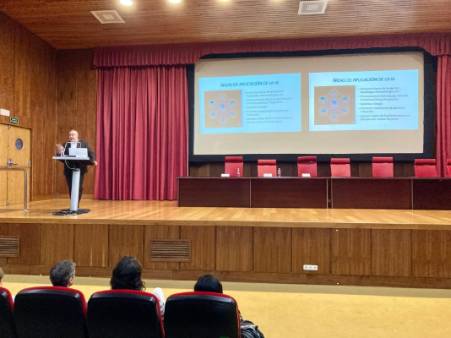 El jefe de servicio de Psiquiatría ofreció la primera ponencia, dedicada a las aplicaciones de la IA a la investigación e innovación en enfermería