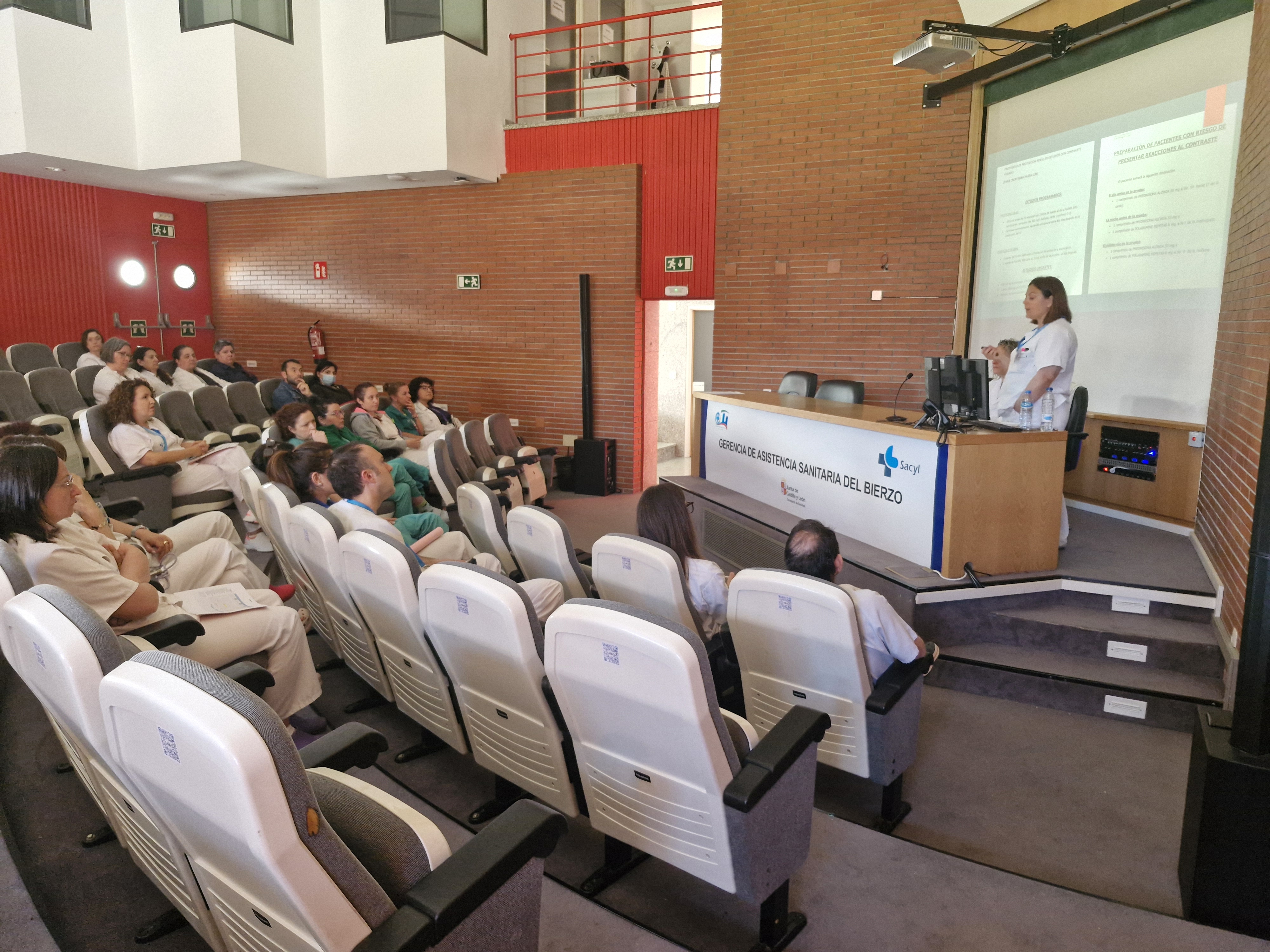 Primera sesión general de Enfermería de la Gasbi (2)