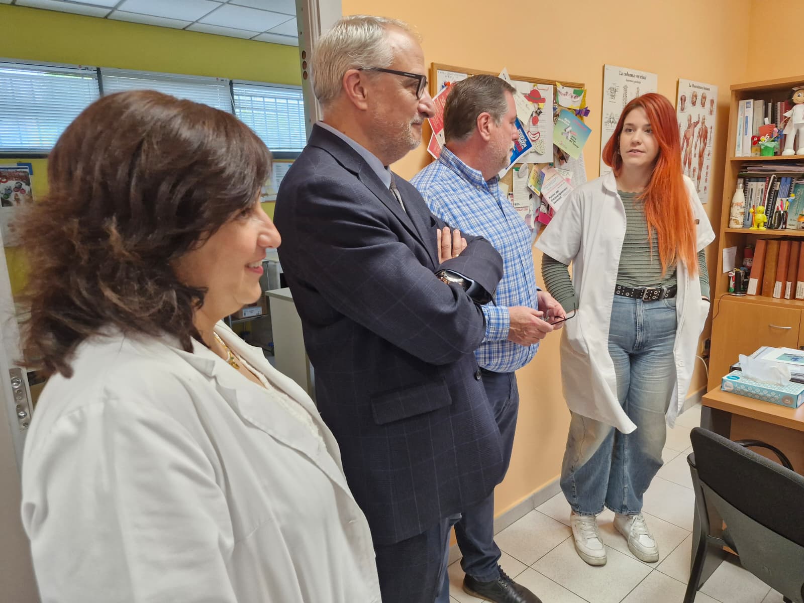 Visita por las instalaciones del CAD (1)