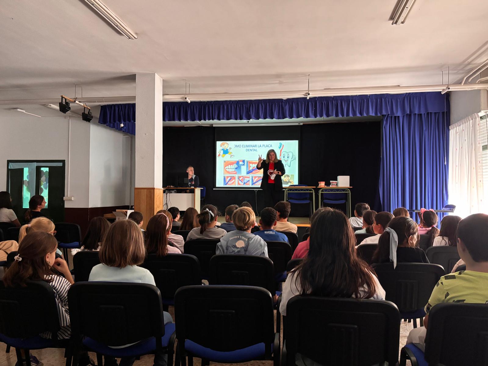 Charla bucodental de la Gasbi en el CEIP Campo de la Cruz (3)
