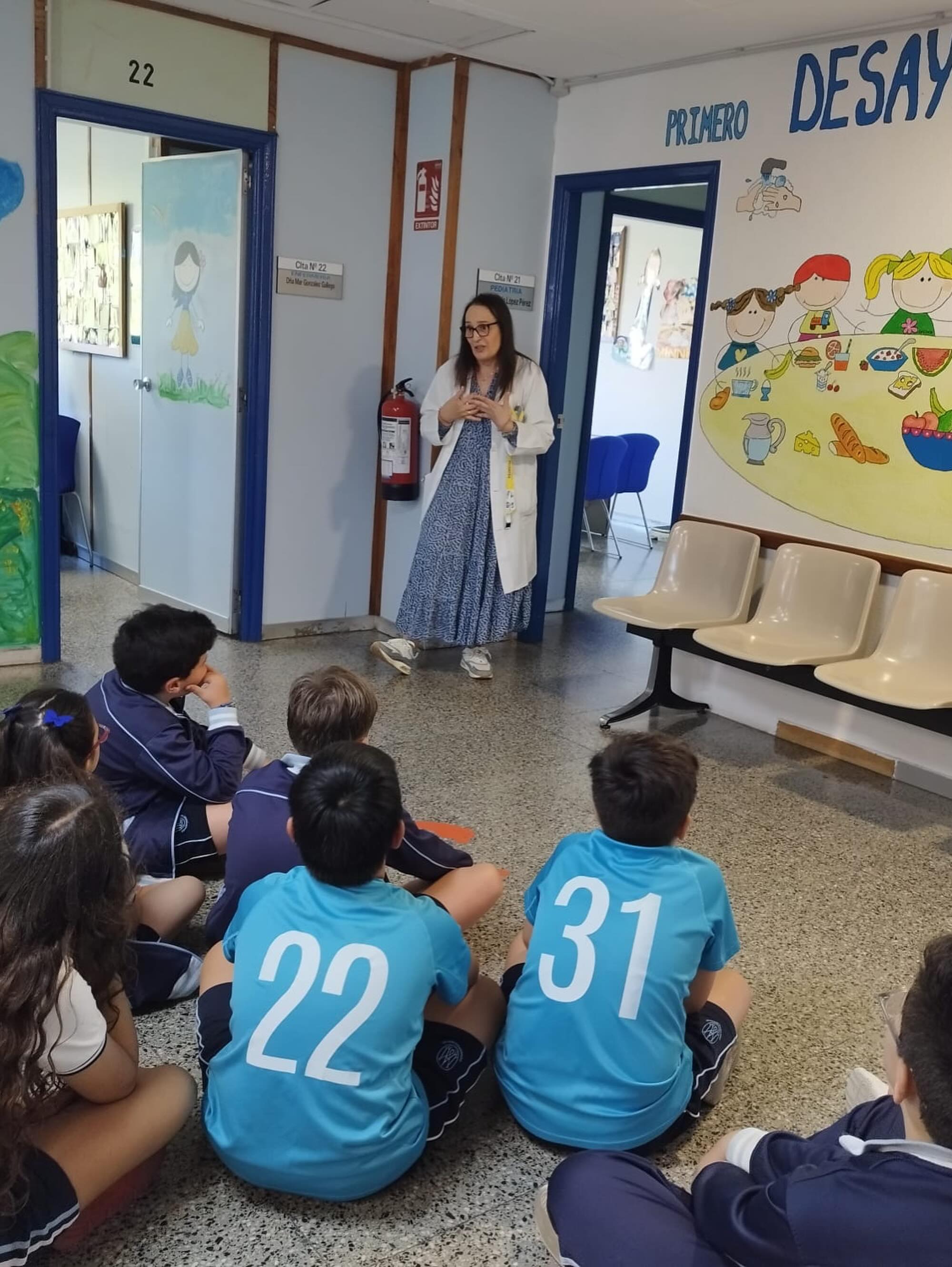 Visita alumnado Concepcionistas Centro de Salud Ponferrada II (1)