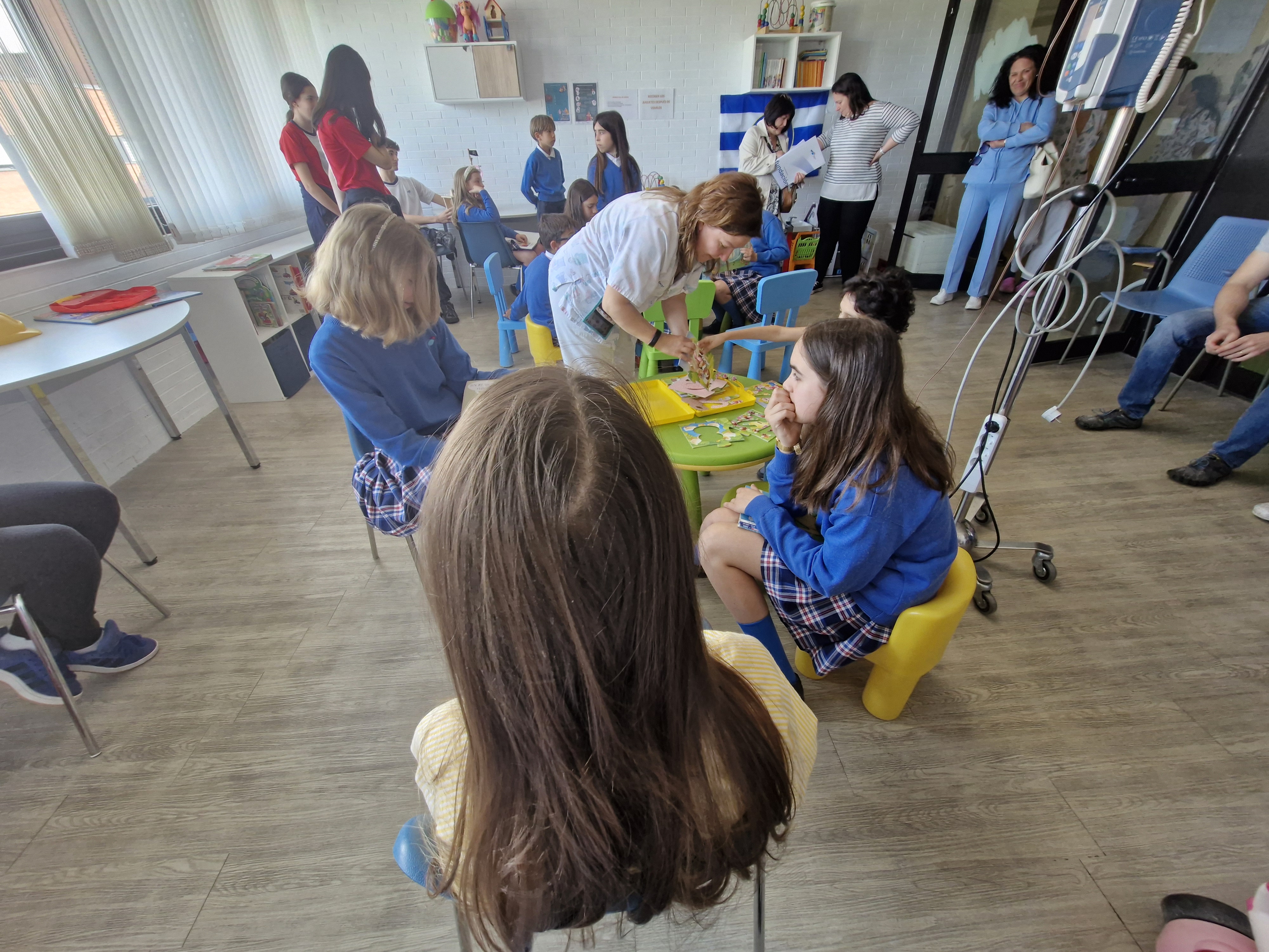 Campaña 'Hoy te leo yo' en la planta de Pediatría del Hospital El Bierzo (1)