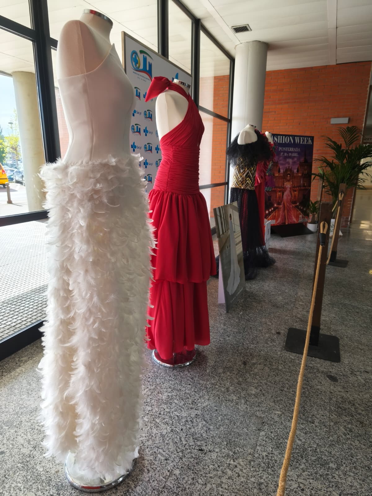 Exposición en el Hospital El Bierzo de la Ponferrada Fashion Week