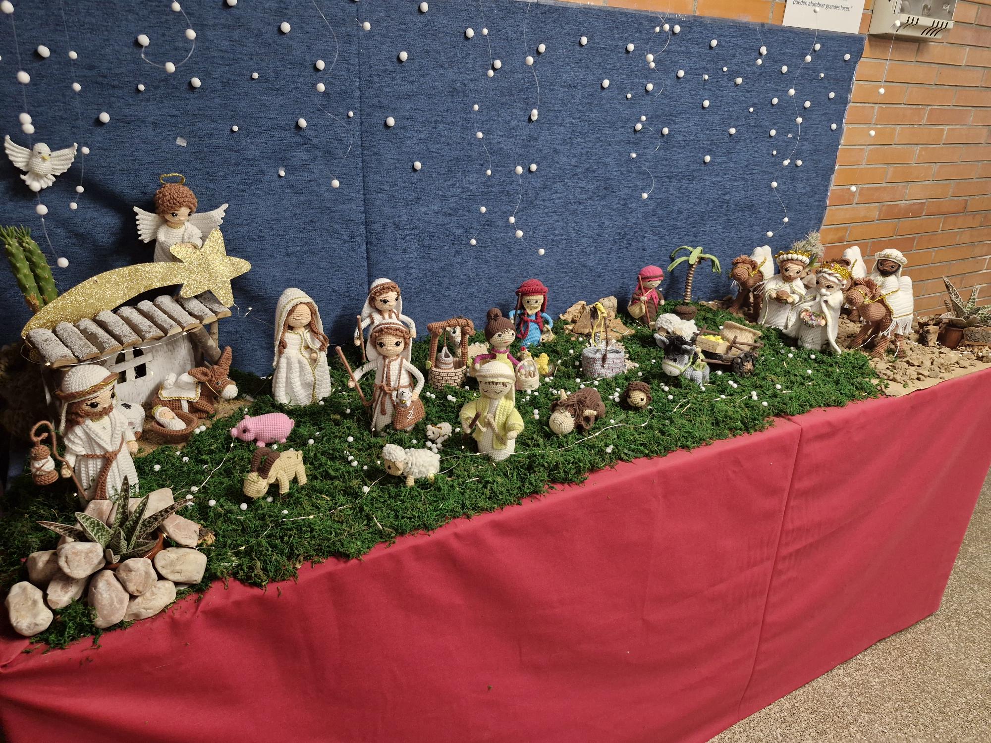 Belén de hospitalización de Cirugía donado por la mujer de un paciente