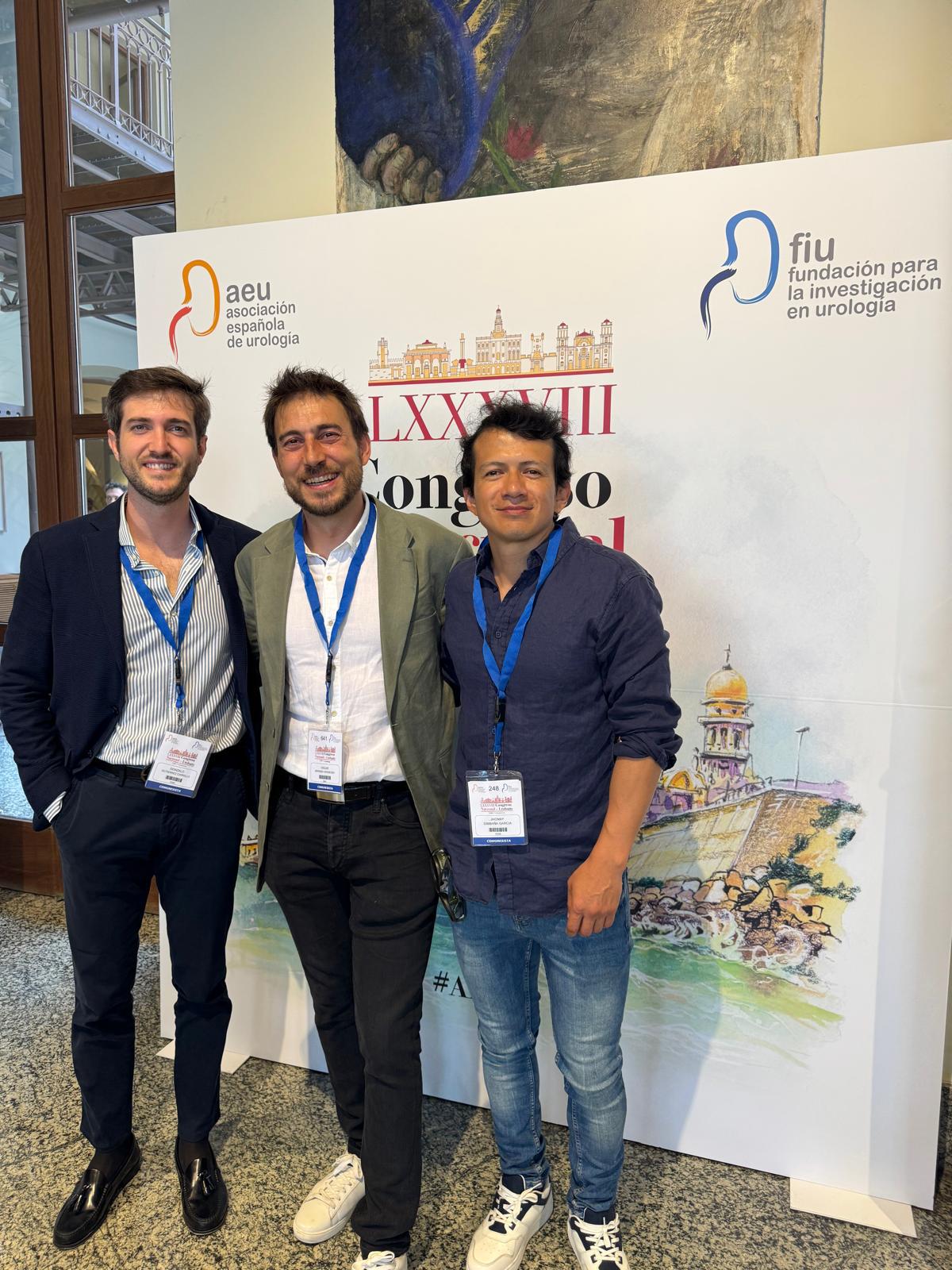 Los urólogos Guitérrez, Miranda y Simbaña en el congreso
