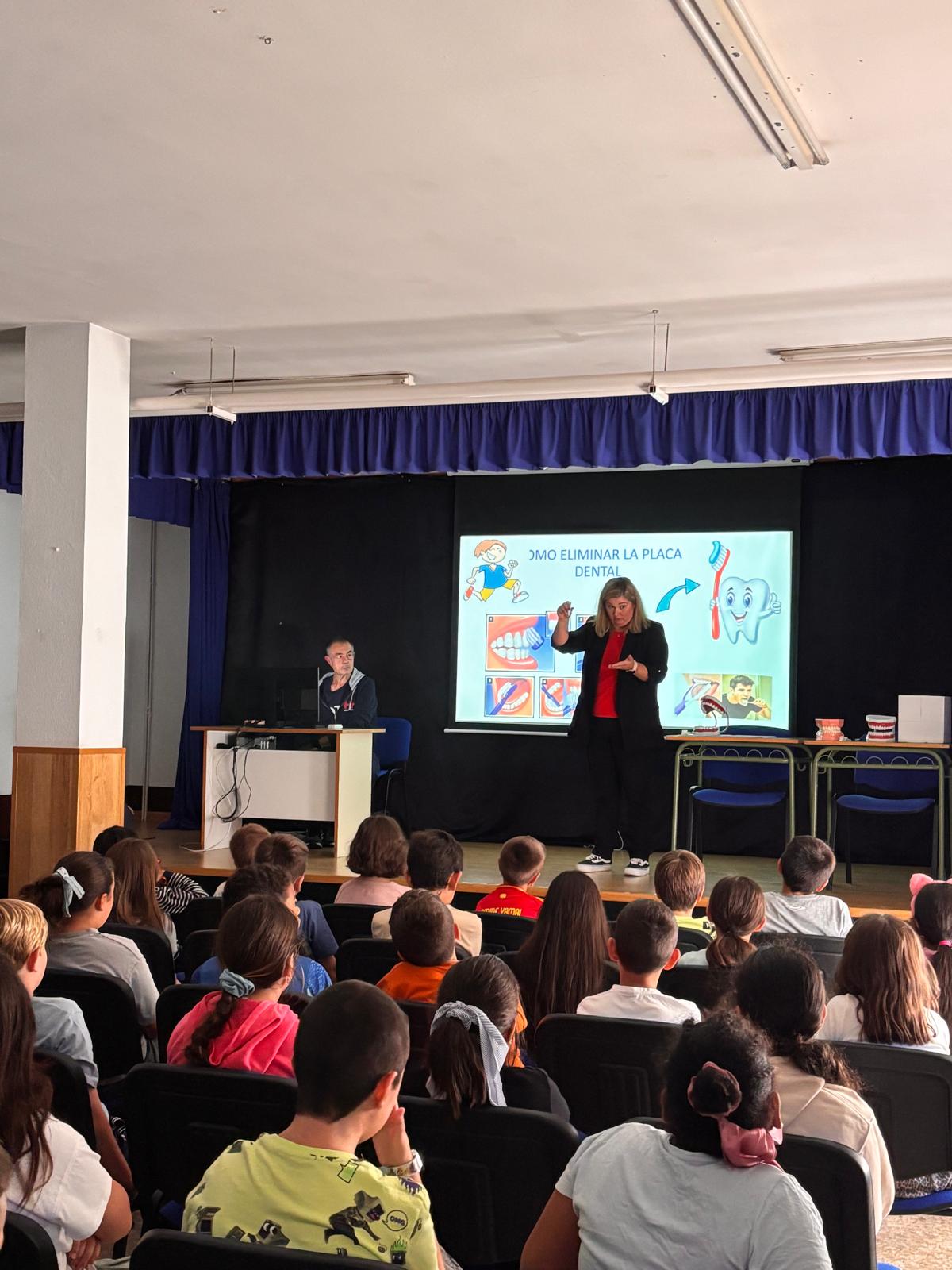 Charla bucodental de la Gasbi en el CEIP Campo de la Cruz (4)