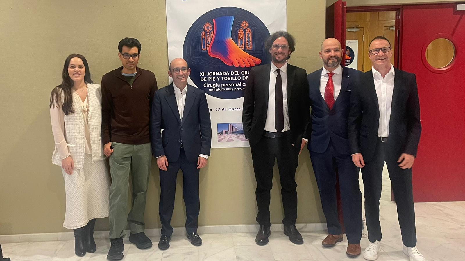 Lods integrantes de la unidad del CAULE con los ponentes