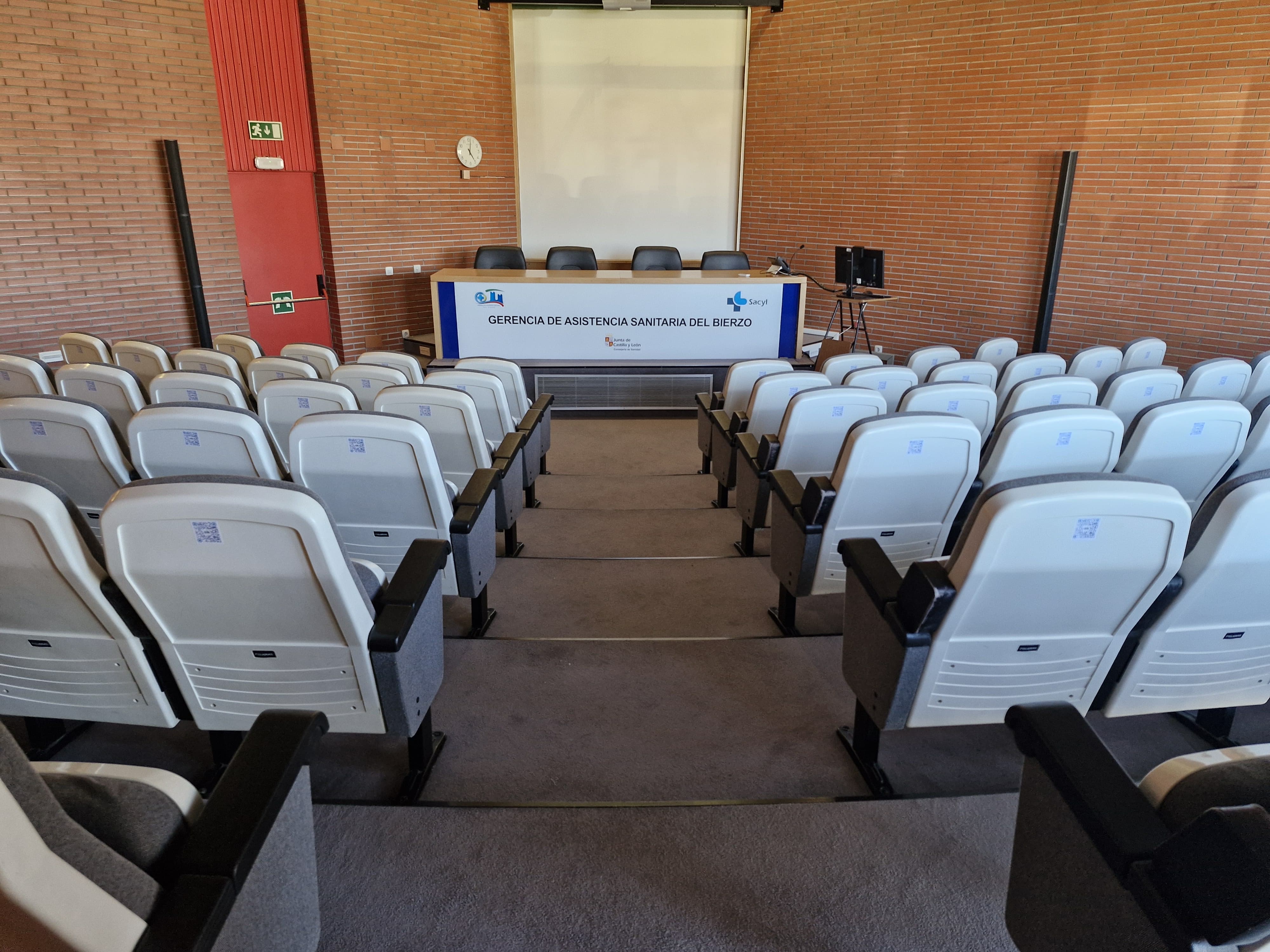 Saón de actos del Hospital El Bierzo